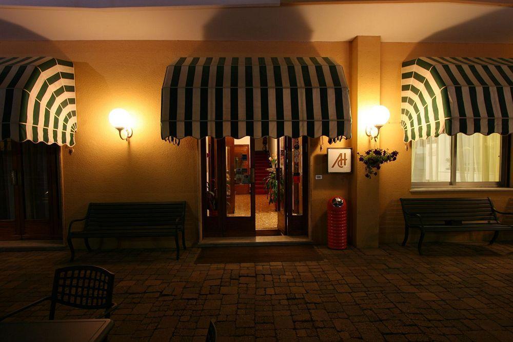 Albergo Adriana Celle Ligure Exterior photo